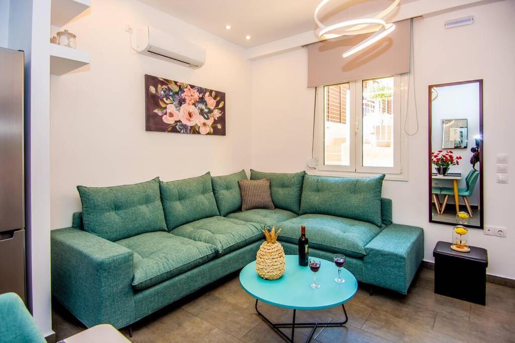 Avocado Villa Offering Peace And Relaxation アルゴストリオン エクステリア 写真