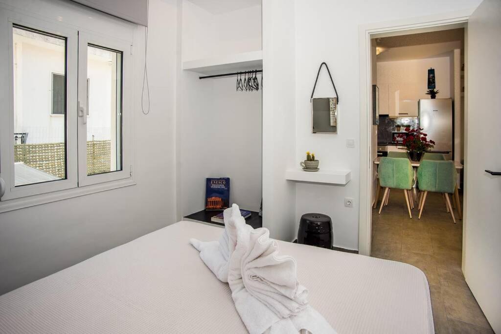 Avocado Villa Offering Peace And Relaxation アルゴストリオン エクステリア 写真