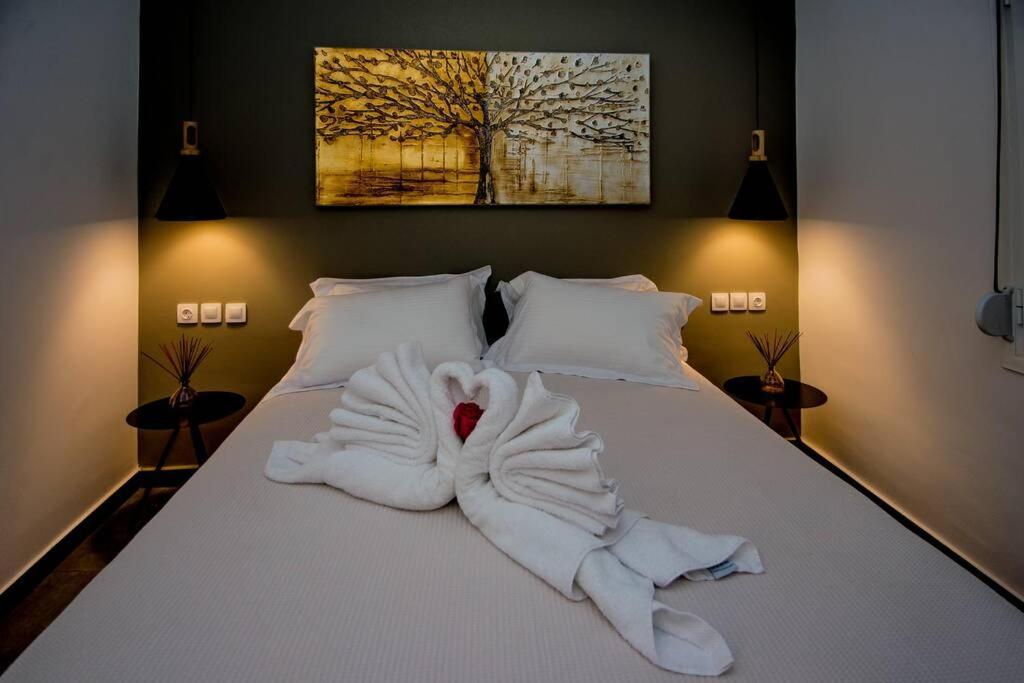 Avocado Villa Offering Peace And Relaxation アルゴストリオン エクステリア 写真